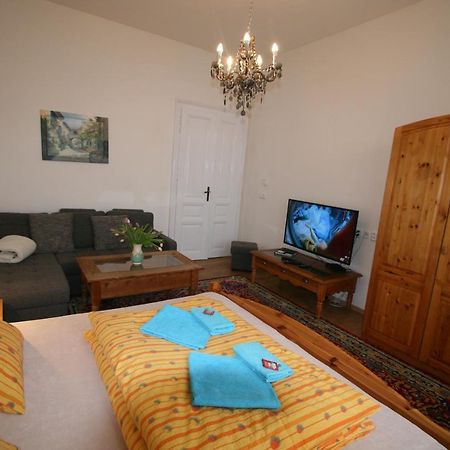 Apartment No. 16B Svahova 14 Κάρλοβι Βάρι Εξωτερικό φωτογραφία